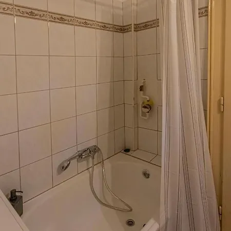 Homestay Kristof Studio *